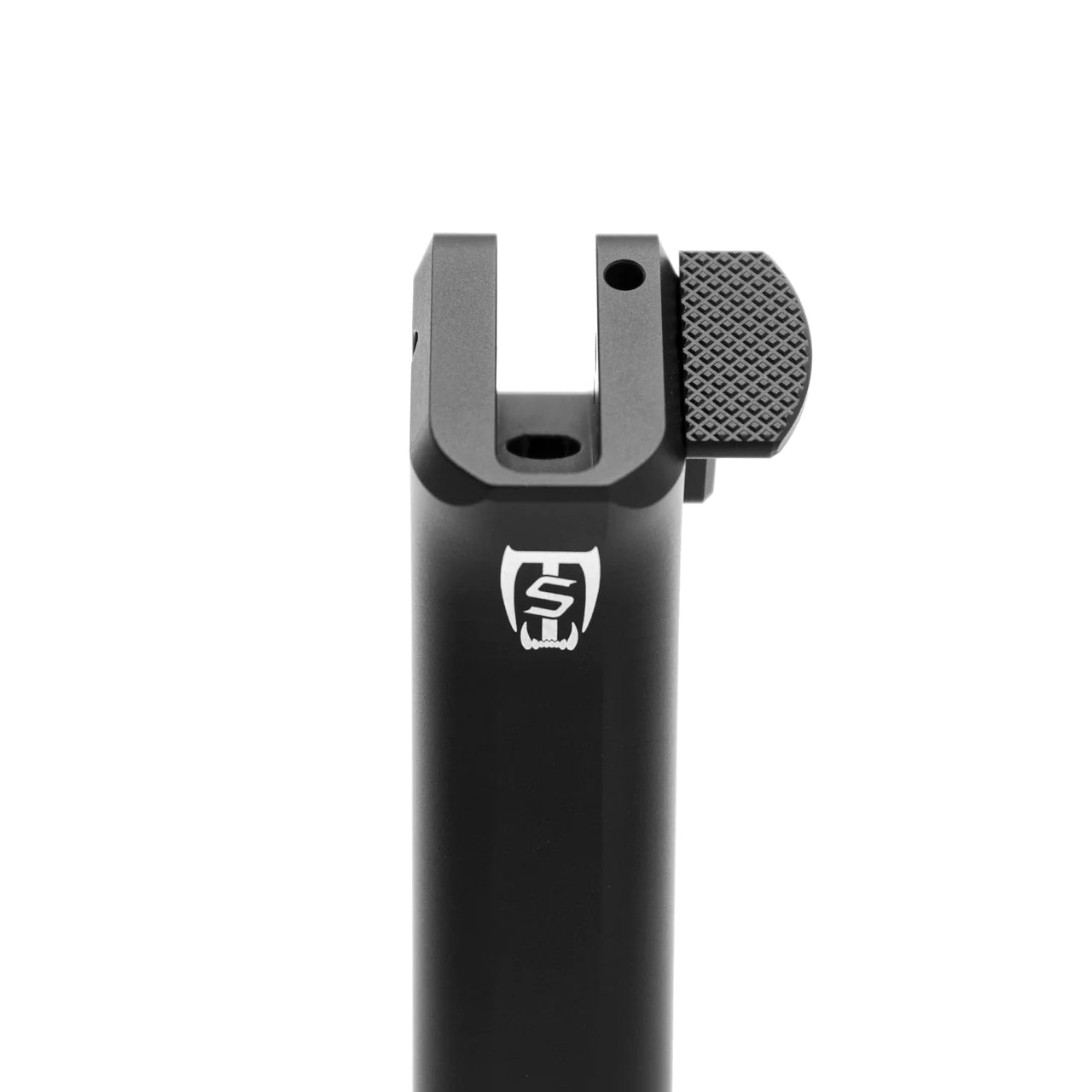 SABER TACTICAL ACCESSORIES AR Style Grip with thump rest.