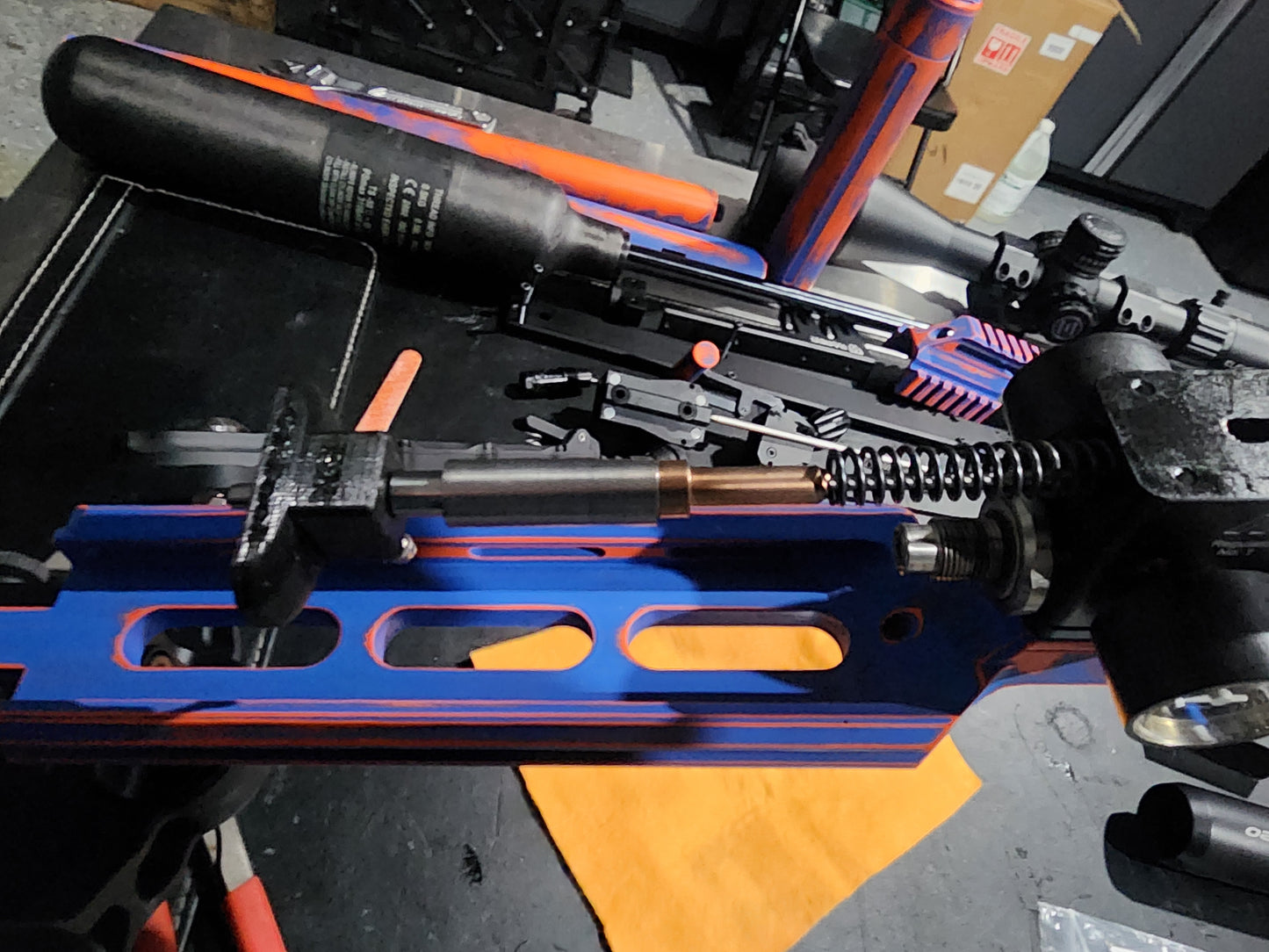 Take your air guns to the pros.Professional repair service tuning in maintenance with fast turnaround , time and competitive pricing.