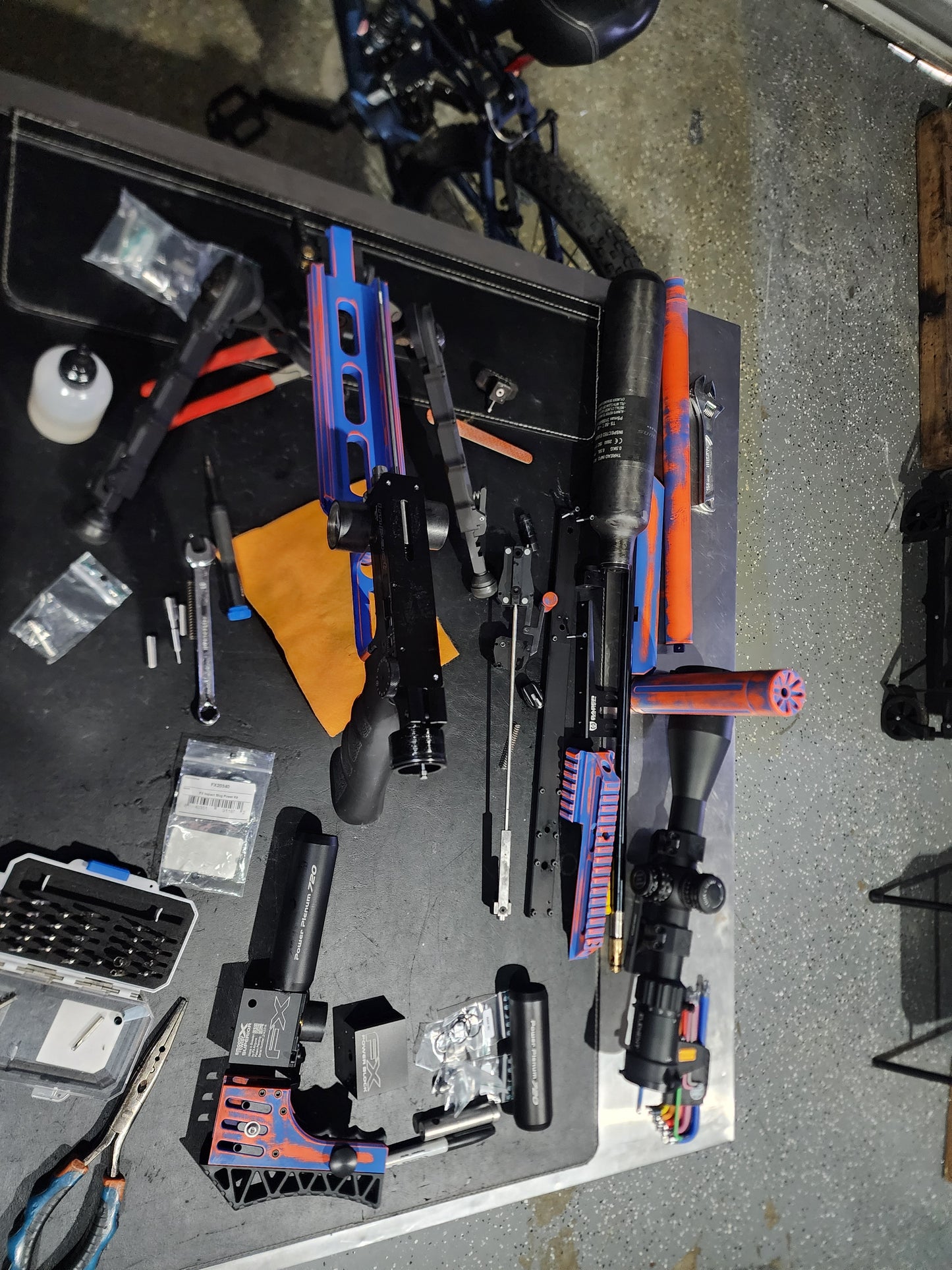 Take your air guns to the pros.Professional repair service tuning in maintenance with fast turnaround , time and competitive pricing.