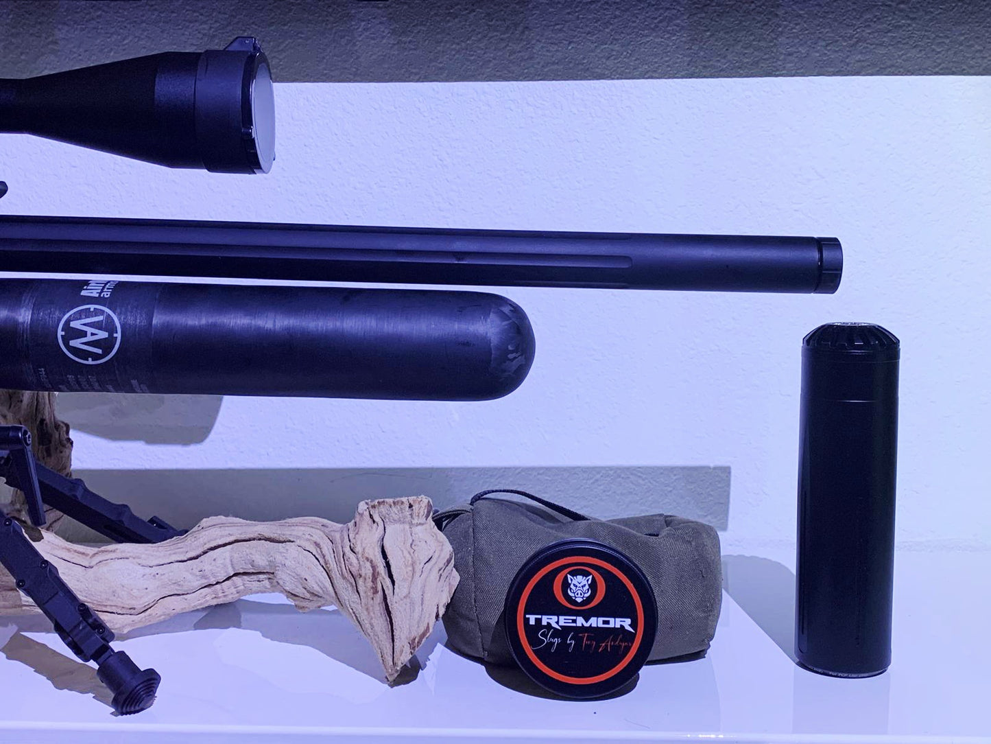 AIRMAKS KRAIT X HP 6.35  {.25} 700mm barrel with 700cc Carbon Fiber Bottle Black Tactical.